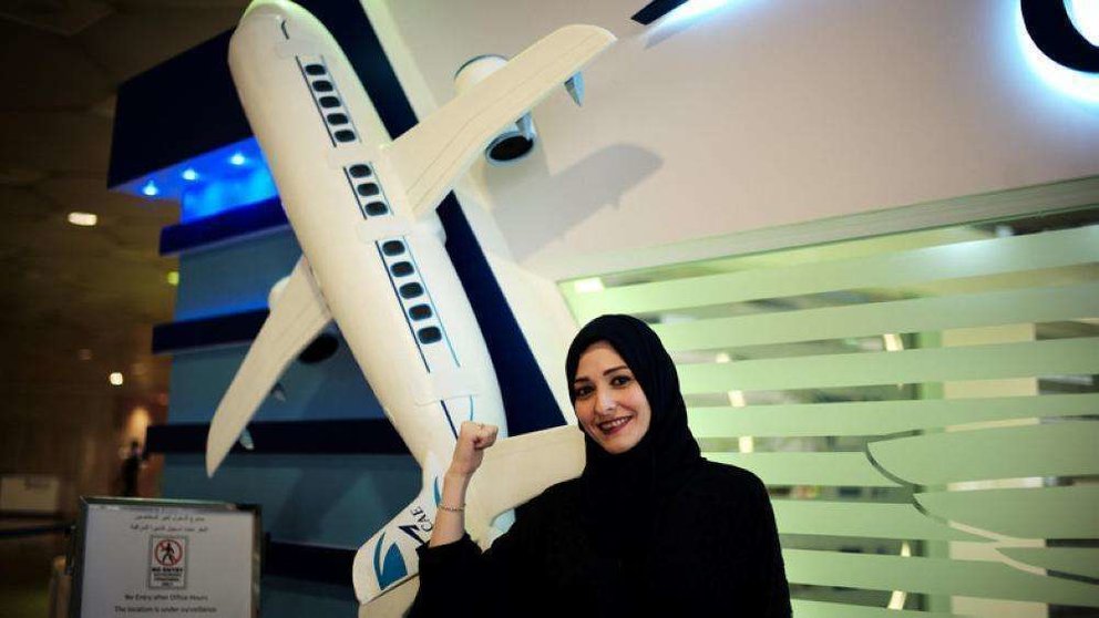 La academia de vuelo entrenará a las primeras mujeres piloto en Arabia Saudita.