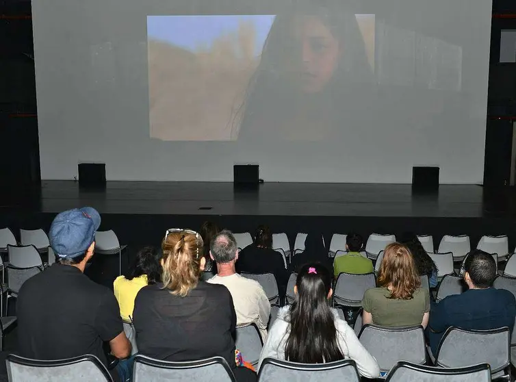 Poryección de cine mexicano en Manarat Al Saadiyat. (Manaf K. Abbas / EL CORREO)