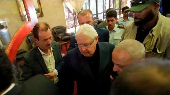 El enviado de la ONU para Yemen Martin Griffiths llega a Saná.