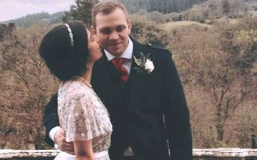 El británico Matthew Hedges el día de su boda, según su perfil de Facebook.