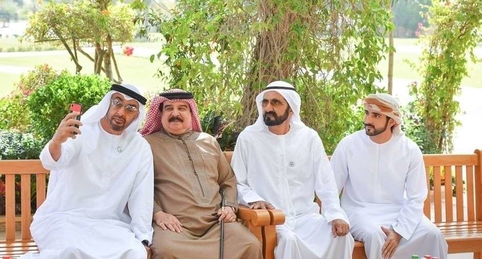 Selfie del príncipe heredero de Abu Dhabi, el rey de Bahréin, el gobernante de Dubai y del jeque Hamdan.