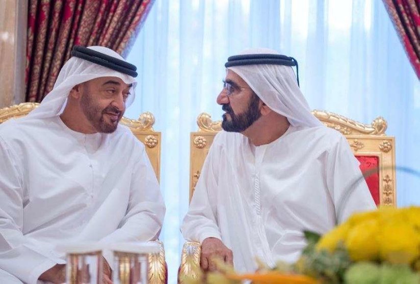 Príncipe heredero de Abu Dhabi junto al gobernante de Dubai.