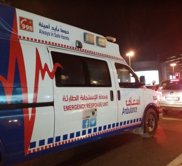 Una ambulancia en Emiratos Árabes Unidos. (EL CORREO)