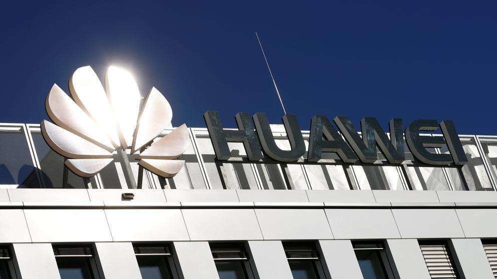 Logotipo del gigante tecnológico Huawei en sus oficinas en Dusseldorf, Alemania. (Reuters)