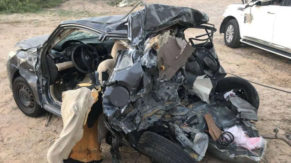 Una imagen de cómo quedó el Toyota tras el impacto.