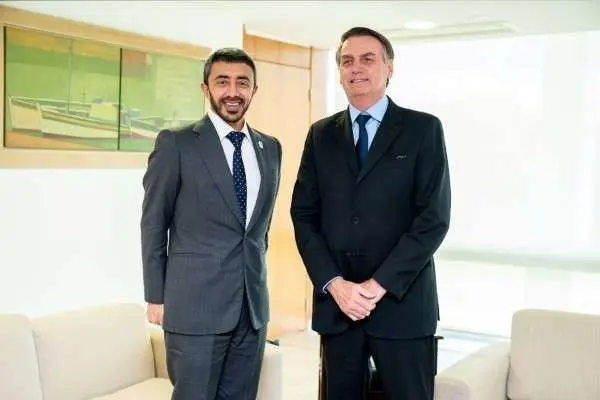 El jeque Abdullah a la izquierda de la imagen junto al presidente de Brasil.