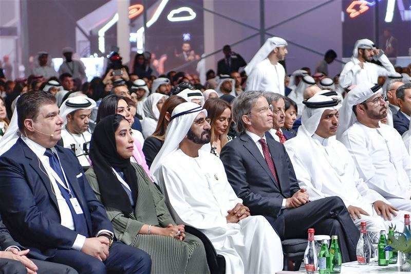El jeque Mohamed Al Maktoum durante su participación en el Foro de Medios Árabes 2019. (Dubai Media Office)