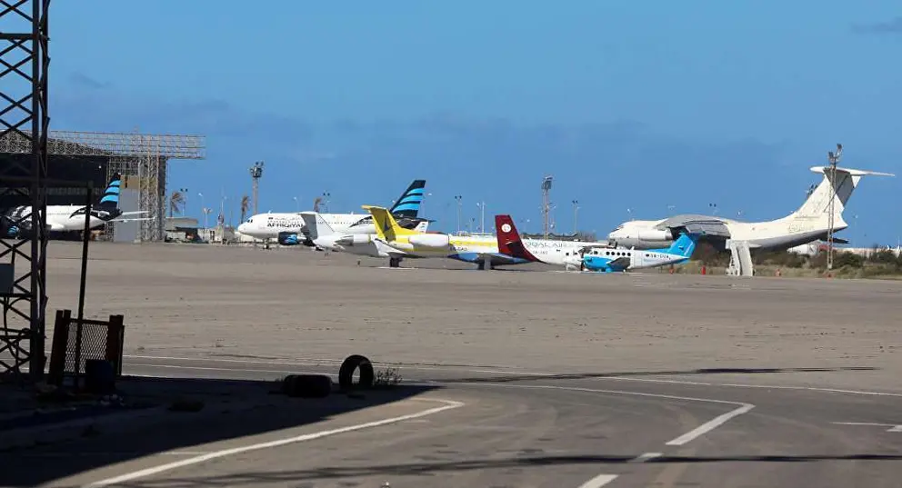 en la imagen de Reuters, el aeropuerto saudí de Najran.