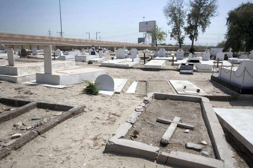 Una imagen del antiguo cementerio de expatriados de Abu Dhabi. (The National).