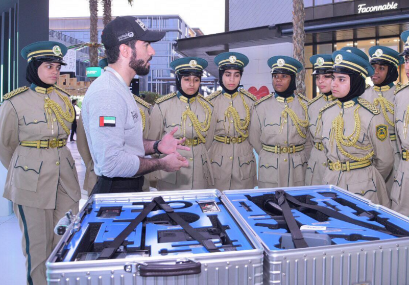 Agentes del Cuerpo de Policía de Dubai.