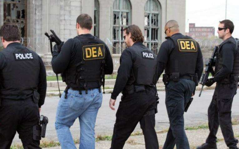 Agentes de la DEA.