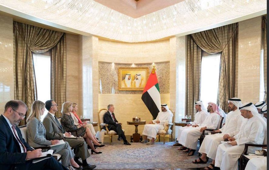 John Bolton con Mohammed bin Zayed en Abu Dhabi. (@ambjohnbolton)