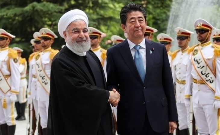 El presidente de Irán junto al primer ministro japonés en Teherán.