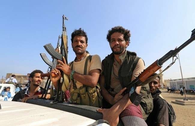 En la imagen de Reuters, rebeldes hutíes en Yemen.