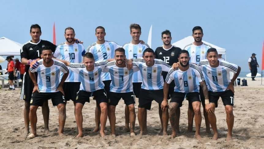 Una imagen de la selección de Fútbol Playa de Argentina 2019.