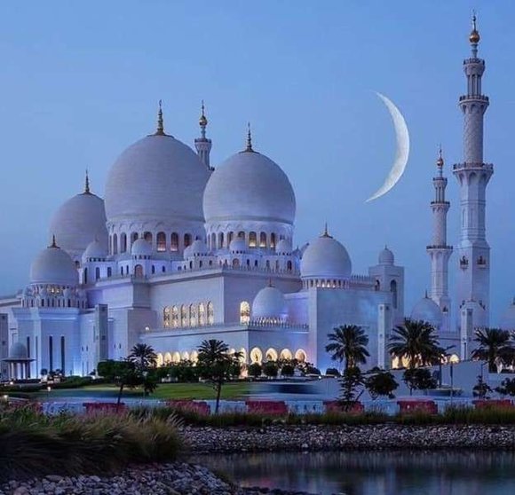 La Gran Mezquita de Abu Dhabi.