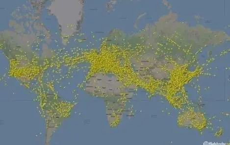 Una captura de pantalla de la web Flightradar24 donde se observa la máxima actividad de vuelos.