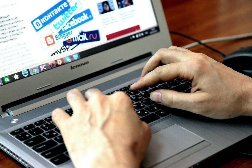 Emiratos Árabes quiere acabar con aquellos que denigran al país en las redes sociales. (pxhere.com)