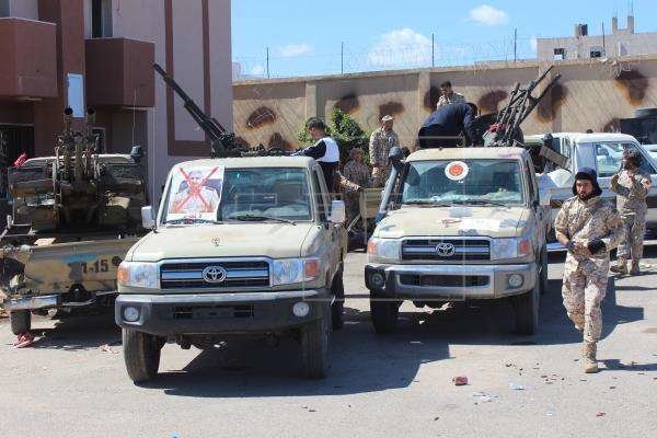 En la imagen de EFE, soldados en la capital de Libia.