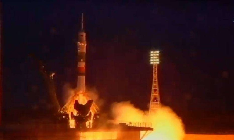 Momento del despegue del Soyuz MS-15 ruso.