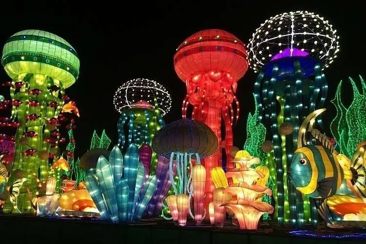 Una imagen nocturna del Dubai Garden Glow.