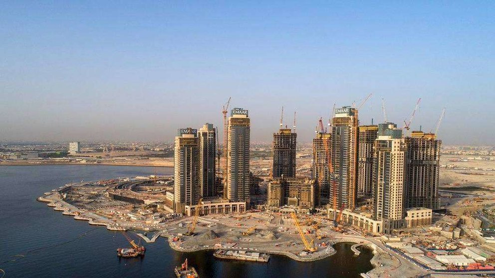 Tres puentes conectarán Creek Island Dubai con el continente.