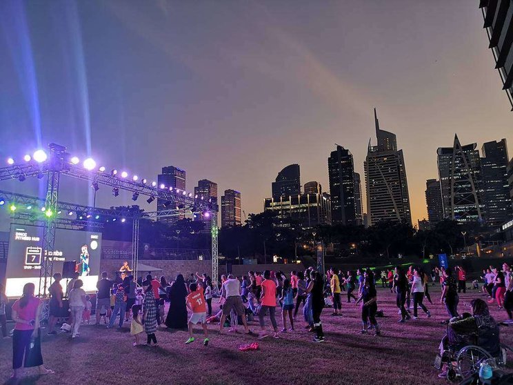 Clases de zumba en Dubai fitness challenge 30x30