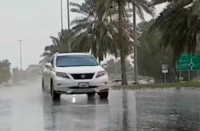 Vehículos en Al Ain. (NCMS)