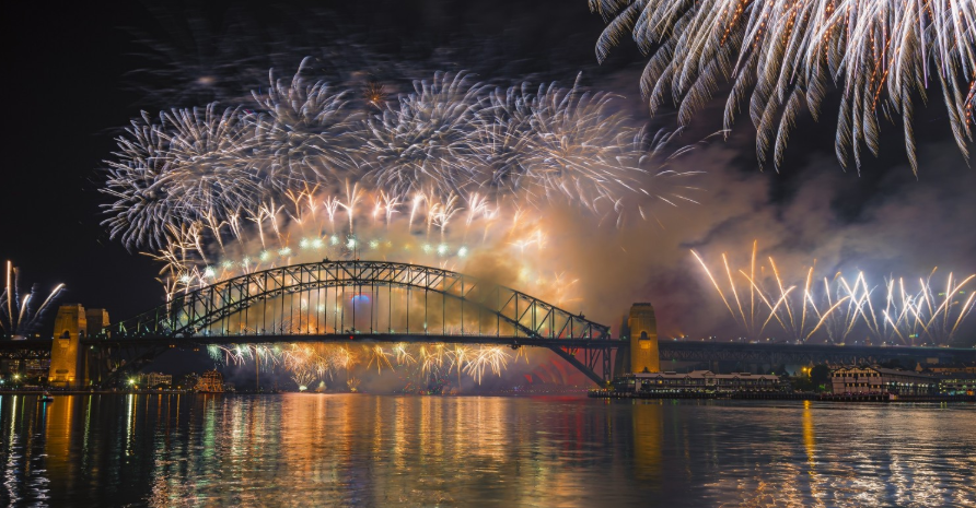 Fuegos artificiales en el puente Harbour en Sídney.