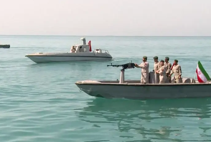 Patrulleras iraníes en el Estrecho de Ormuz. (Fuente externa)