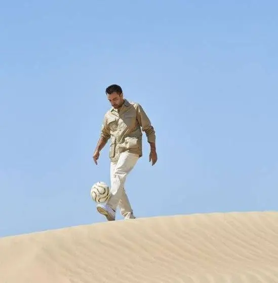 Xavi en el desierto del Golfo Arábigo.