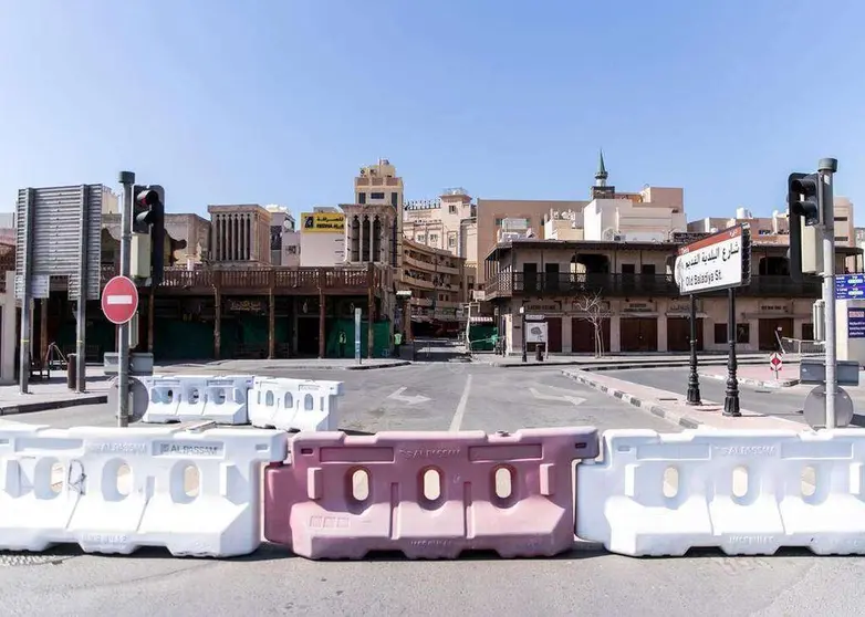 En la imagen del diario The National, la entrada al Zoco del Oro sellada.