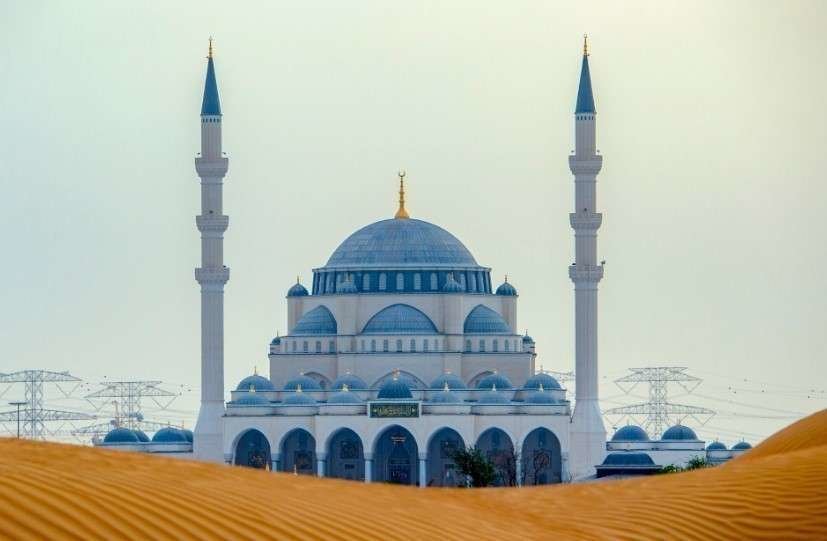 Una mezquita en el emirato de Sharjah.