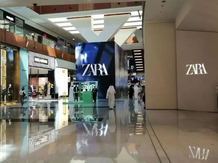 A modo ilustrativo, tienda de Zara en Dubai Mall. (EL CORREO)