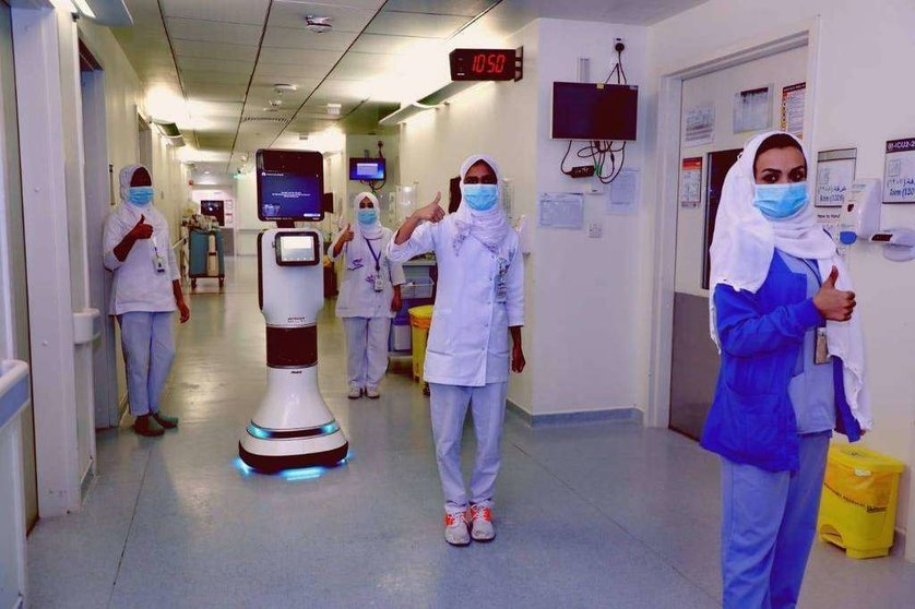 Personal sanitario en un hospital saudí. (arabnews.com)