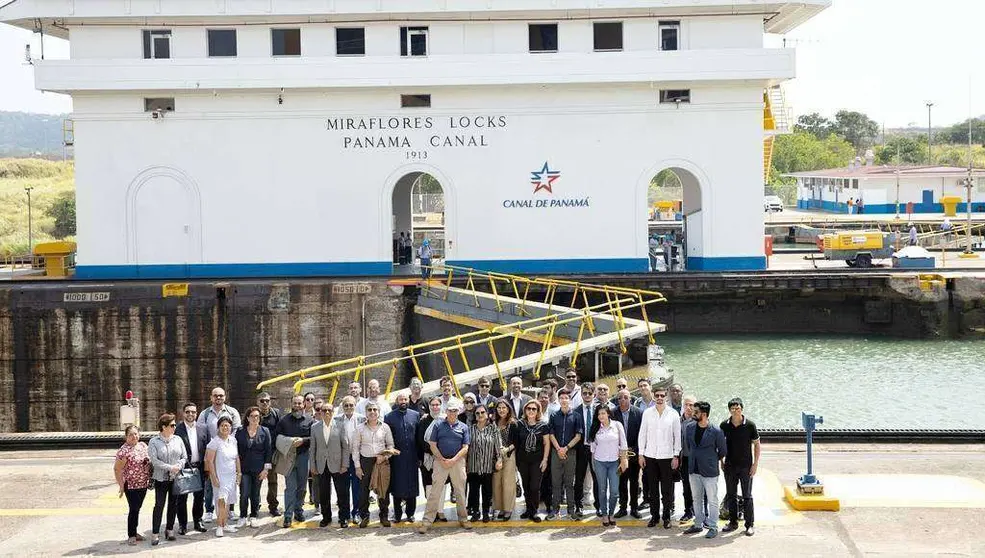 Delegación de la Cámara de Comercio de Dubai, en el Canal de Panamá. (Cedida)