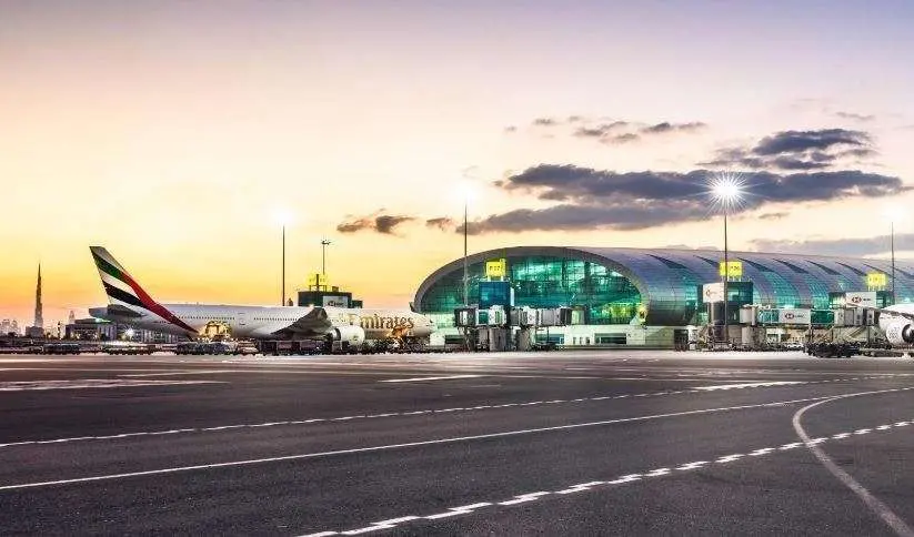 Una imagen del aeropuerto de Dubai DXB. (Twitter)