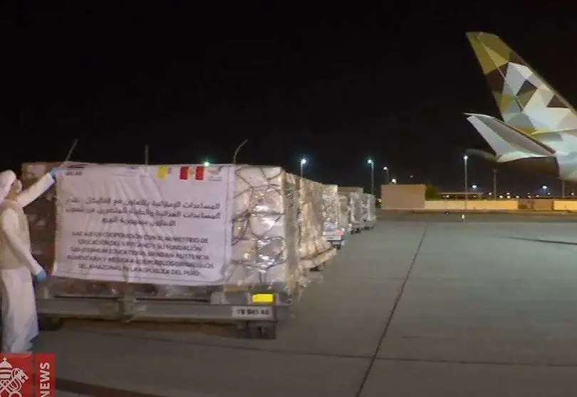 Una captura de pantalla del vídeo difundido del avión antes de partir de Abu Dhabi.