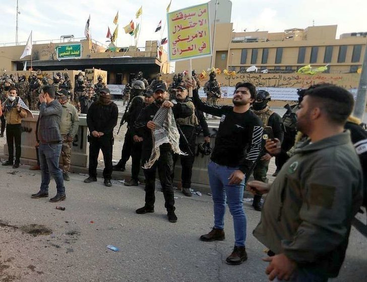 Ciudadanos iraquíes protagonizan una protesta en Bagdad. (Fuente externa)
