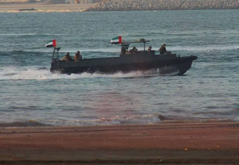 Patrullera de Emiratos Árabes durante una exhibición militar. (EL CORREO)