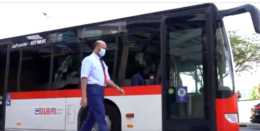 El conductor de autobús de la RTA homenajeado, (Twitter)