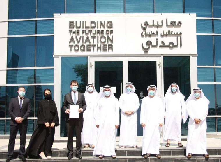 Un momento del acto donde se recibió el certificado aéreo en Abu Dhabi. (WAM)