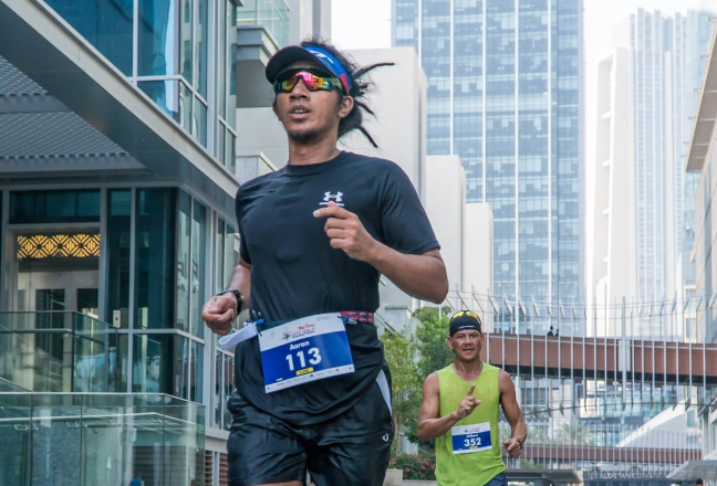 Uno de los participantes en una edición anterior del maratón DIFC. (Dubai Media Office)