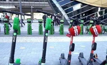 Zona de estacionamiento de patinetes de alquiler en Dubai. (RTA)