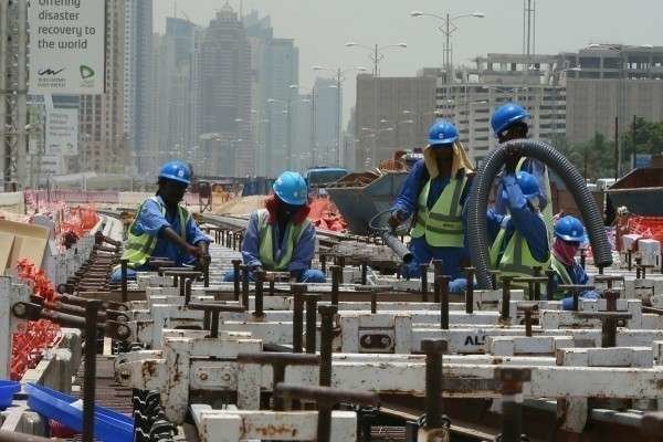 Obreros de la construcción en Dubai. (EL CORREO)