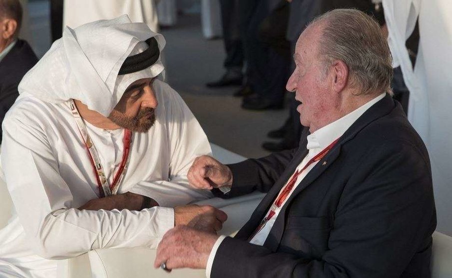 El príncipe heredero de Abu Dhabi y el Rey Juan Carlos I.