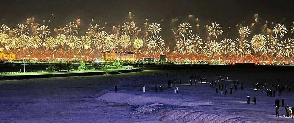 A modo ilustrativo, fuegos artificiales en la isla de Marjan en Ras al Khamaih en 2021. (EL CORREO)