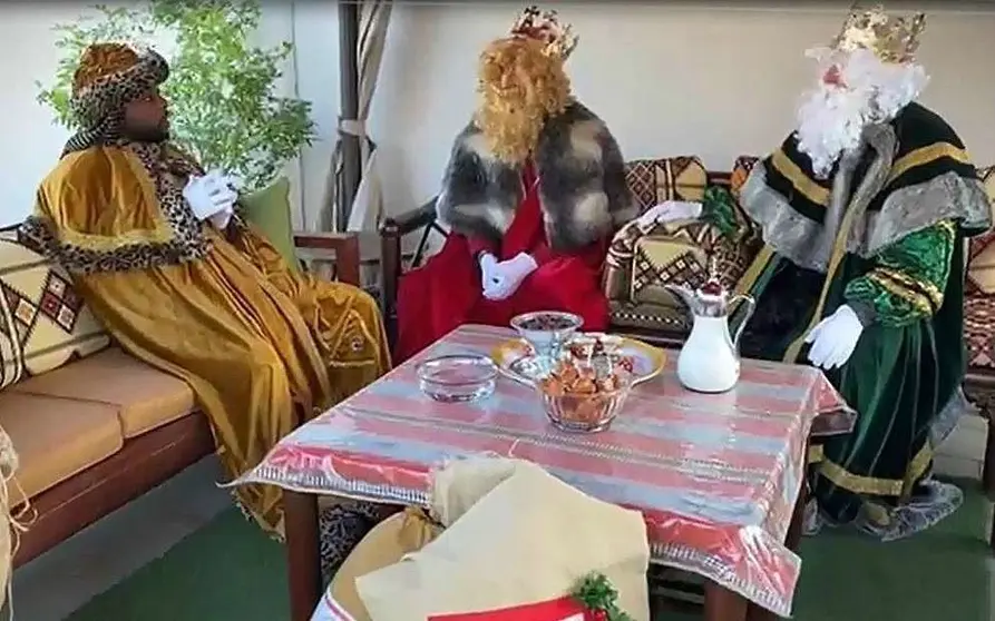 Imagen de los Reyes Magos en el vídeo que han enviado a los niños residentes en Abu Dhabi. 