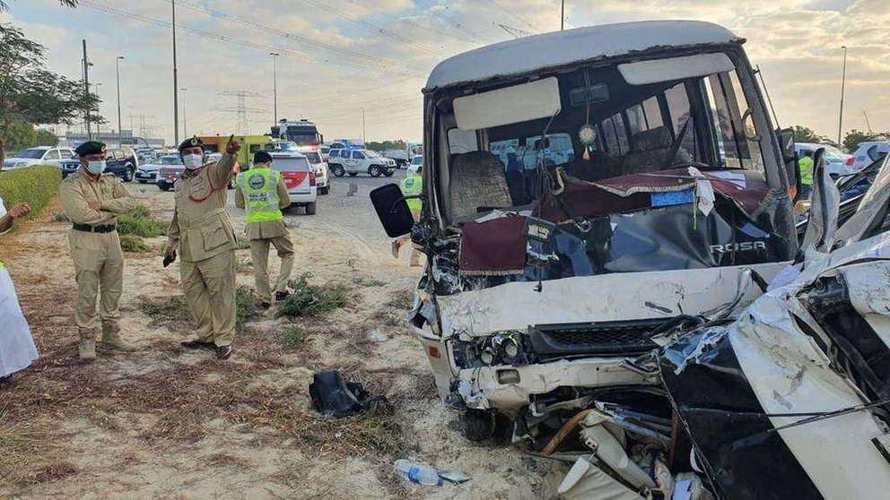 El accidente involucró a tres autobuses en el emirato este martes. (Policía de Dubai)