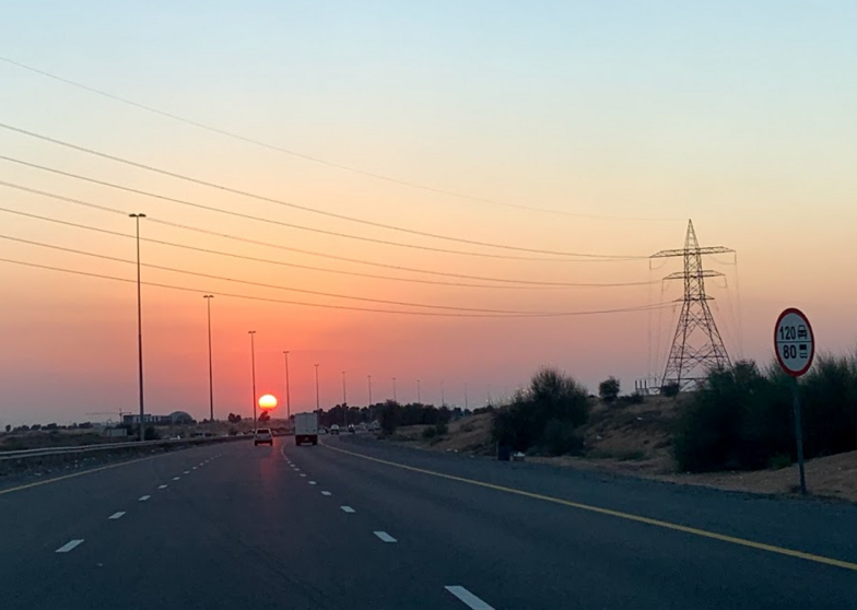 Una carretera en Emiratos Árabes Unidos. (EL CORREO)